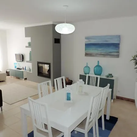 公寓 West House Peniche Surf Retreat