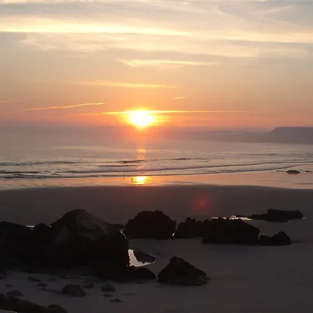 West House Peniche Surf Retreat 公寓