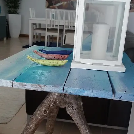 West House Peniche Surf Retreat * 费雷尔